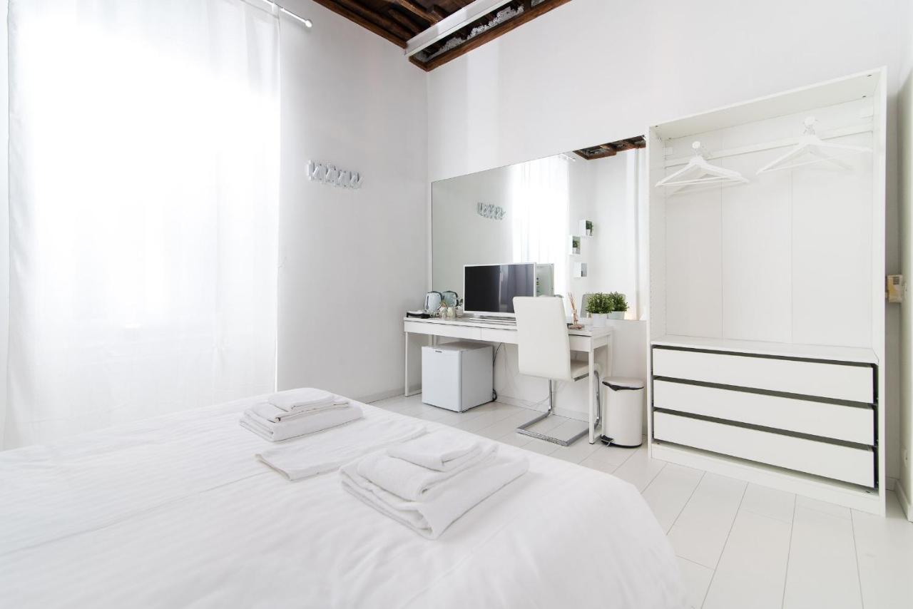 White Ostilia Guesthouse Рим Экстерьер фото