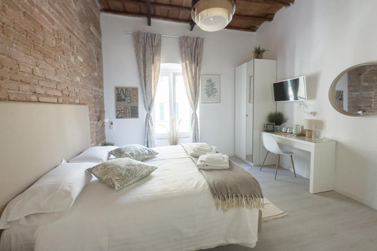 White Ostilia Guesthouse Рим Экстерьер фото