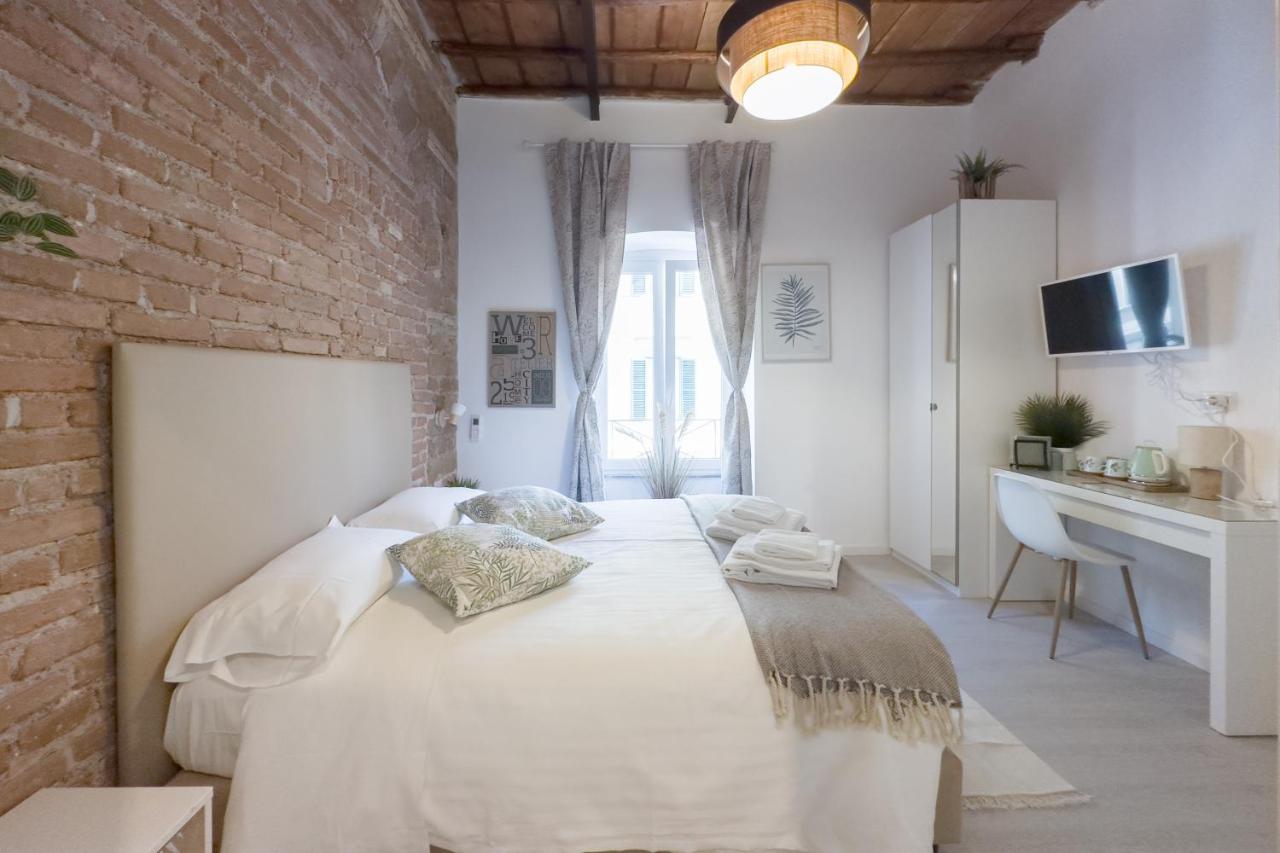 White Ostilia Guesthouse Рим Экстерьер фото