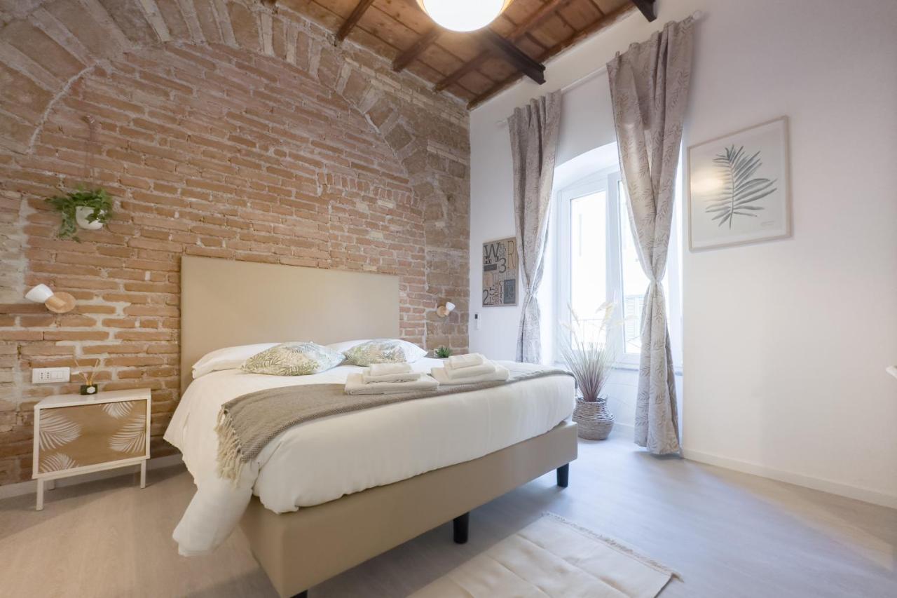 White Ostilia Guesthouse Рим Экстерьер фото